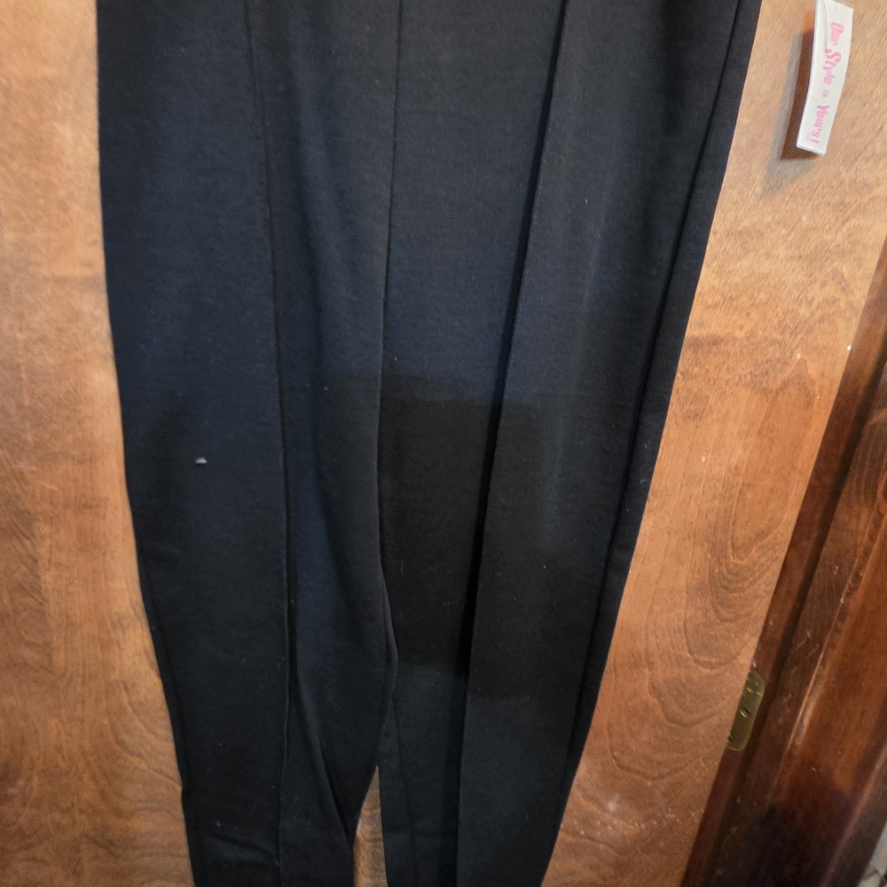 Sophisticated Black Women's Leggins